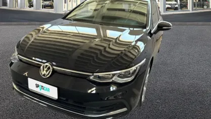 Usata VW Golf VIII Style 131 CV (96 kW) 2020 Nero Berlina