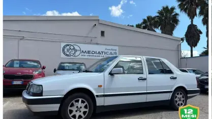 Usata Lancia Thema 147 CV (108 kW) 1990 Bianco Berlina