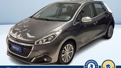 Usata 2018 Peugeot 208 Allure Due volumi | 10.900 € (Buon prezzo)