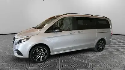 Usata Mercedes V300 Exclusive 239 CV (175 kW) 2021 Grigio Monovolume