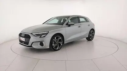 Usata Audi A3 Advanced 116 CV (85 kW) 2021 Argento fioretto metallizzato Berlina