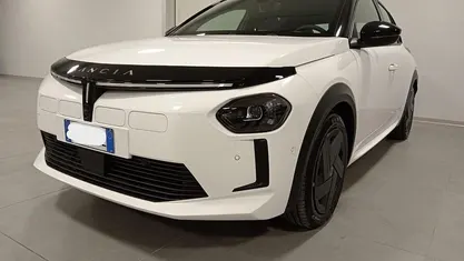 Usata 2025 Lancia Ypsilon Utilitaria | 22.500 € (Buon prezzo)