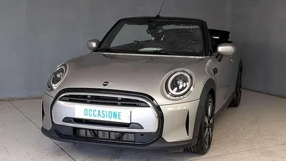 Usata Mini Cooper Cabriolet Premium Plus 136 CV (100 kW) 2023 Argento Cabrio