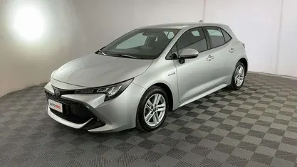 Usata Toyota Corolla Business Edition 98 CV (72 kW) 2022 Argento Berlina