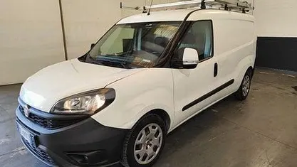 Usata Fiat Doblò 120 CV (88 kW) 2018 Bianco Monovolume
