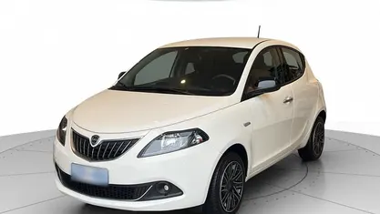 Usata Lancia Ypsilon Gold 70 CV (51 kW) 2022 Utilitaria