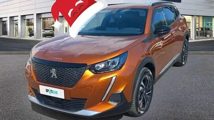 Usata 2022 Peugeot 2008 Allure SUV | 16.900 € (Buon prezzo)