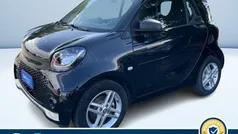 Nero metallizzato Usata 2021 Smart ForTwo Electric Drive Pure Tre volumi | 14.400 € (Buon prezzo)