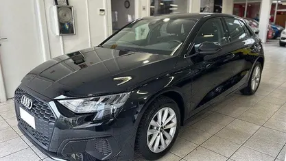 Usata Audi A3 Business 116 CV (85 kW) 2022 Nero metallizzato Berlina
