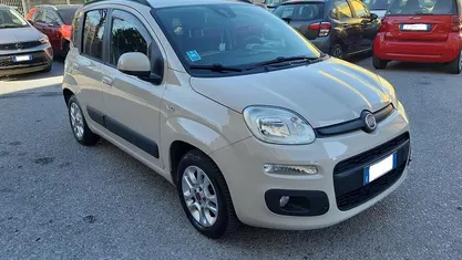 Usata Fiat Panda Lounge 69 CV (50 kW) 2014 Beige Utilitaria