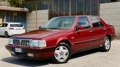 Usata Lancia Thema 215 CV (158 kW) 1988 Rosso Berlina