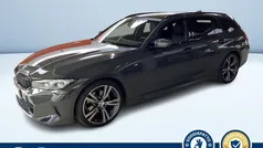 Grigio Usata 2023 BMW 320e Comfort Edition Station wagon | 47.400 € (Buon prezzo)