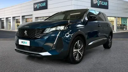 Gebraucht Peugeot 5008 Allure 131 PS (96 kW) 2024 Blau SUV