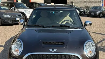 Usata Mini Cooper SD Cabriolet 143 CV (105 kW) 2013 Nero Cabrio