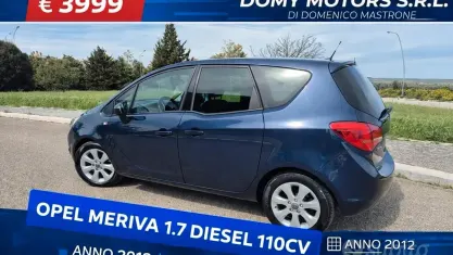 Usata Opel Meriva 110 CV (80 kW) 2012 Bluazzurro Monovolume