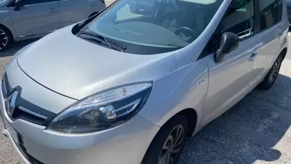 Usata Renault Scénic III LIMITED 110 CV (80 kW) 2015 Grigio Monovolume