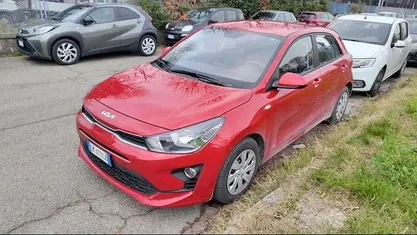 Rosso Usata 2023 Kia Rio Style | 12.990 € (Buon prezzo)