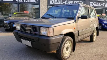 Usata Fiat Panda 4x4 50 CV (36 kW) 1987 Grigio Utilitaria