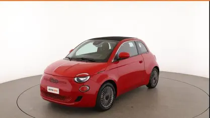 Usata Fiat 500e Red 69 kW (95 CV) 2022 Rosso Cabrio
