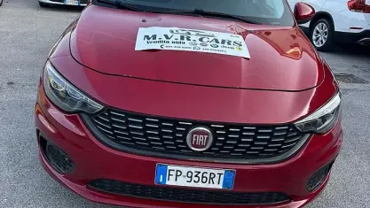 Usata Fiat Tipo Easy 120 CV (88 kW) 2016 Rosso Berlina