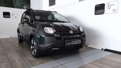Nuova Fiat Panda Cross 65 CV (47 kW) 2026 Verde Utilitaria