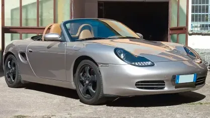 Usata Porsche Boxster 220 CV (161 kW) 2000 Grigio Cabrio