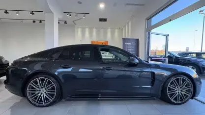 Usata Porsche Panamera 4 E-Hybrid 330 CV (242 kW) 2019 Grigio Utilitaria