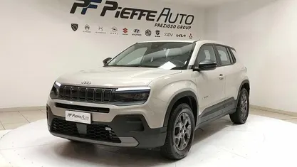 Usata Jeep Avenger Longitude 101 CV (74 kW) 2024 Beige SUV