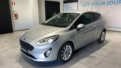 Second-hand Ford Fiesta Titanium 101 CP (74 kW) 2019 Argintiu Berlinǎ
