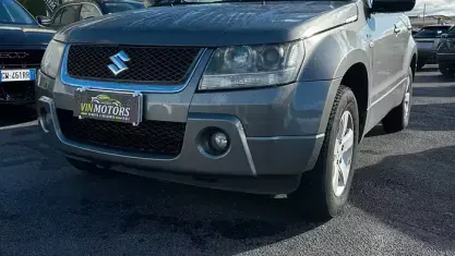 Usata Suzuki Grand Vitara 129 CV (94 kW) 2007 Grigio SUV