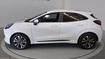 Usata Ford Puma ST-Line 125 CV (91 kW) 2023 Frozen white SUV