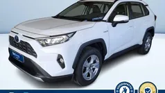 Bianco pastello Usata 2021 Toyota RAV4 Hybrid Active SUV | 27.500 € (Ottimo prezzo)