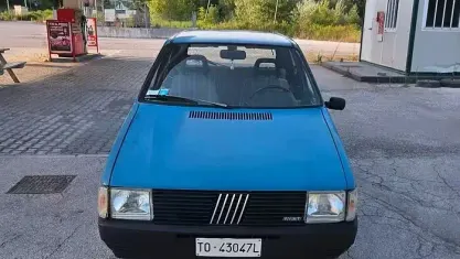 Usata Fiat Uno 45 CV (33 kW) 1984 Bluazzurro Utilitaria
