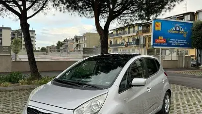 Usata Kia Venga 90 CV (66 kW) 2013 Grigio Utilitaria