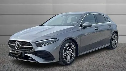 Usata Mercedes A180 AMG Line Premium 116 CV (85 kW) 2023 Grigio Utilitaria