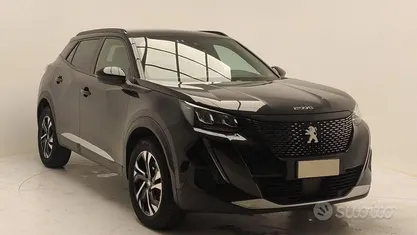 Nero Usata 2023 Peugeot 2008 Active SUV | 20.500 € (Buon prezzo)