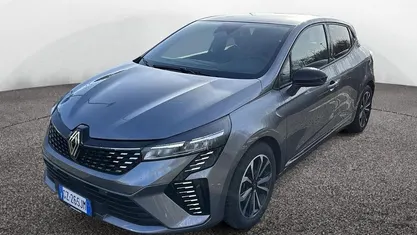 Usata 2025 Renault Clio V Techno Due volumi | 17.500 € (Buon prezzo)