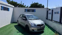 Grigio Usata 2006 Toyota Yaris Sol Tre volumi | 3500 € (Buon prezzo)