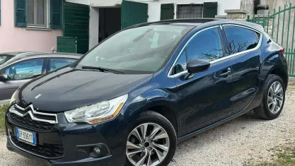 Usata DS Automobiles DS4 So Chic 114 CV (83 kW) 2012 Blu Berlina