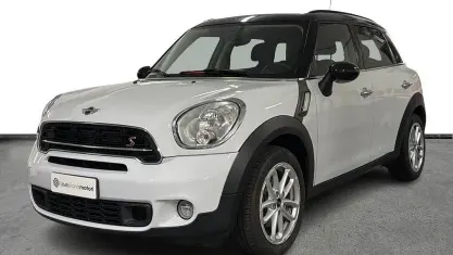 Usata Mini Cooper SD Countryman 143 CV (105 kW) 2016 Light white SUV