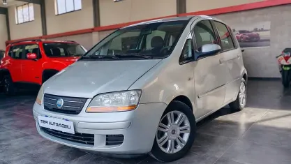Usata Fiat Idea S 95 CV (69 kW) 2011 Grigio Monovolume
