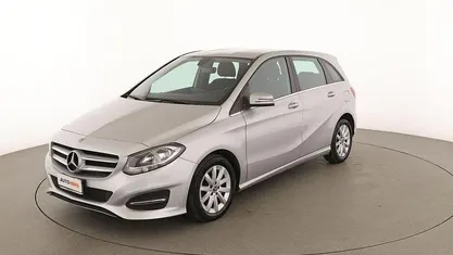 Usata Mercedes B180 Business 110 CV (80 kW) 2018 Argento Monovolume