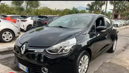Usata Renault Clio IV 73 CV (53 kW) 2013 Nero Berlina