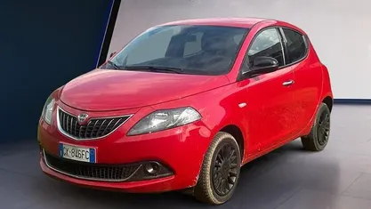 Rosso Usata 2022 Lancia Ypsilon Silver Due volumi | 11.900 € (Buon prezzo)