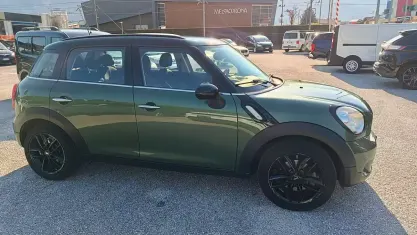 Usata Mini Cooper Countryman 122 CV (89 kW) 2015 Verde SUV
