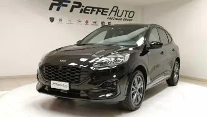 Usata Ford Kuga ST-Line 120 CV (88 kW) 2023 Nero SUV
