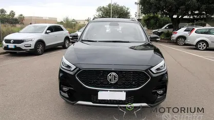 Usata MG ZS Luxury 111 CV (81 kW) 2023 Nero SUV
