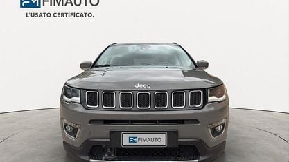 Käytetty Jeep Compass Limited 120 HP (88 kW) 2020 Harmaa Katumaasturi