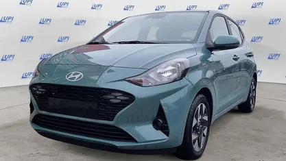 Verde Usata 2024 Hyundai i10 Due volumi | 15.800 € (Buon prezzo)