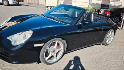 Usata Porsche 911 Carrera 4 Cabriolet 320 CV (235 kW) 2002 Nero Cabrio